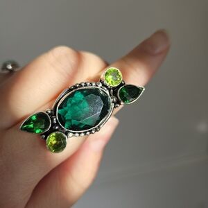 Pretty Green And Silver Ring